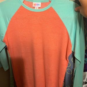 Lularoe xs classic tee